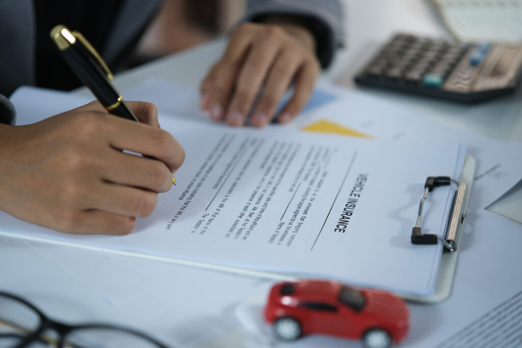 Capa do texto Fraudes no Seguro Auto: Proteja sua seguradora com Dados Veiculares e Análise Preditiva